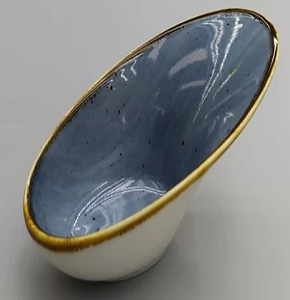 Serving porcelain plate Danny Home 6 × 11.5 cm with gilded edges and interlaced artistic colors Dimensions 12 × 6 × 5 cm CZT05-59

