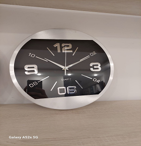 Wooden Wall Clock, Modern Battery Operated Wall Clock for Office, School or Home
