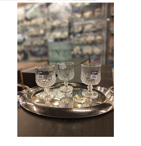 Living Home glass goblet, set of 6 pieces, transparent with an elegant diamond design and elevated base
