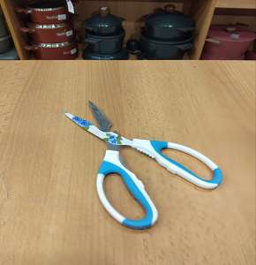 55076: Ceramic Scissors - Sharp and lightweight.
