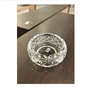 Living Home Glass Ashtray – Thick glass with a radiant diamond-cut design. LXYG7501-3

