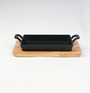 Deep rectangular cast iron serving platter 20×12 cm with wooden base – Wellmes
