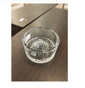 Living Home Glass Ashtray – Transparent design with circular elegance and hidden engraving. LXYG7506-3

