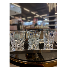 Living Home Glass Cup Set, 6 Pieces – Features an inclined design with a 3D crystal-like base inspired by ice cubes. LXZS0616
