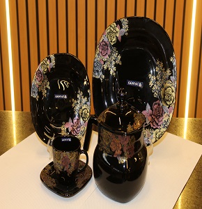 Arcopal 67 Pieces Square Black Crown Set

