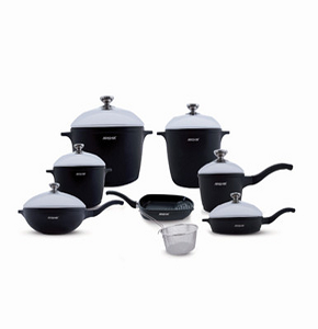 Tefal ARSHIACookware Set – German Made – 14 Pieces – Includes pots in sizes (20, 24, 28 cm), a 28 cm wok with lid, a 16 cm milk pan, a 24 cm frying pan with lid, a 30 cm grill pan, and a frying basket