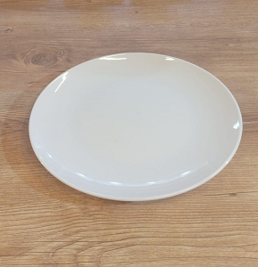 Porcelain serving plate 24 cm
2262