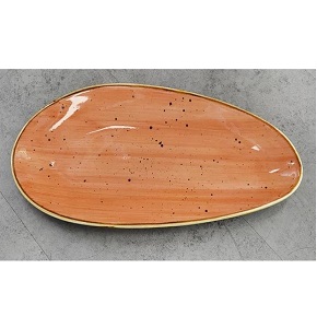 Individual artistic oval porcelain plate Danny Home with interlaced honey colors Dimensions 25.8 × 12.5 × 2 cm CZT03-117

