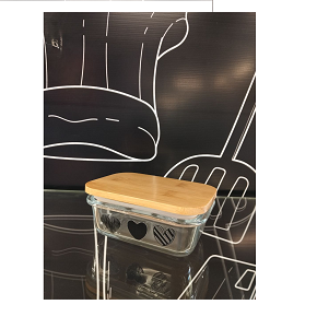 Medium rectangular glass refrigerator container with heart-decorated lid 
