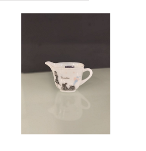 Arcopal milk jug
