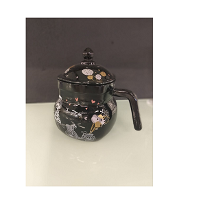 Arcopal teapot with lid

