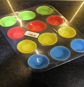 Cupcakes 12*1 + silicone molds
