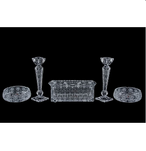 طقم شمعدان حفر
7403794