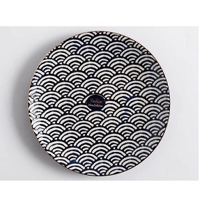 Individual flat porcelain plate Danny Home with embossed white on black carving and gilded edge Dimensions 22 × 22 × 2.3 cm 85P 2028

