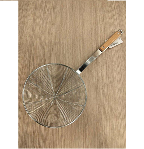 Stainless Steel Potato Strainer with Wooden Handle 20 cm – Large size, strong stainless steel, stable and comfortable wooden handle
