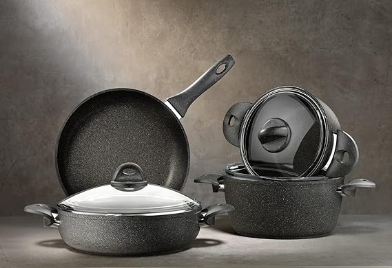 Granite 7-piece soft set includes pots (20-24-26 cm) and a 26 cm frying pan with a hard glass lid in gray.
