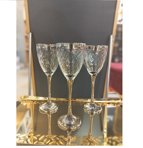 Al Saqr Glass Set – 6 pieces, with a design combining a shiny metal base and stem, along with a specially shaped decorative glass cup resembling engraved crystal – 784#8
