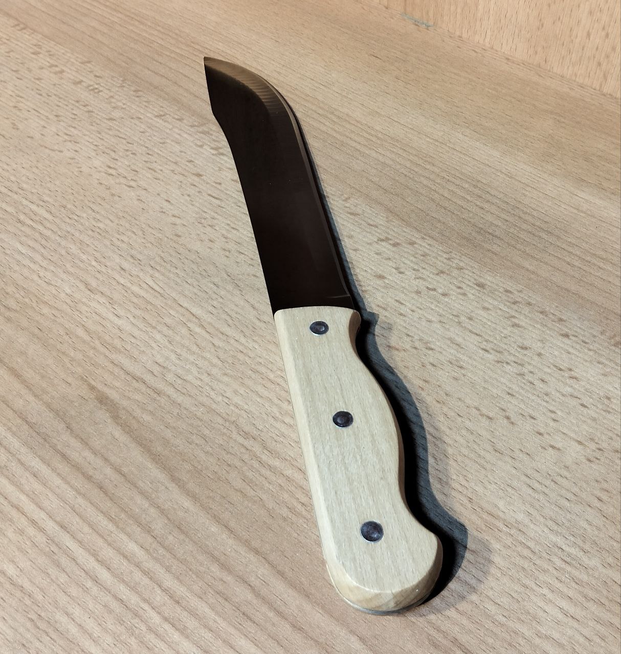 Wood Handle Knife 8226
